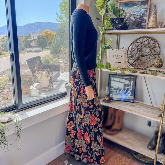 Salaam! Autumn Vibes Bold Floral Maxi Skirt w/ Elastic Waistline, Women's M/L - Picture 5 of 12